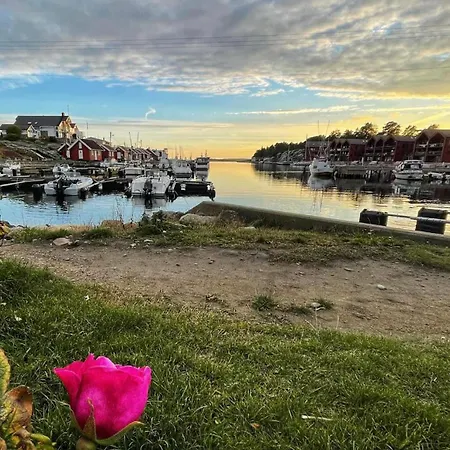 Bestemors Hus - Med Kystnaer Beliggenhet Holiday home