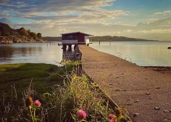 Bestemors Hus - Med Kystnaer Beliggenhet בית נופש *