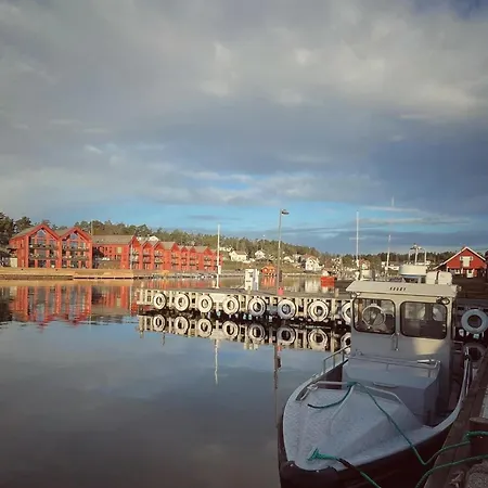 Bestemors Hus - Med Kystnaer Beliggenhet 別荘 *