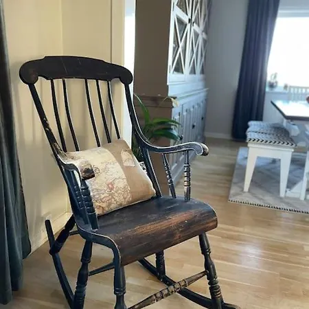 Bestemors Hus - Med Kystnaer Beliggenhet 別荘