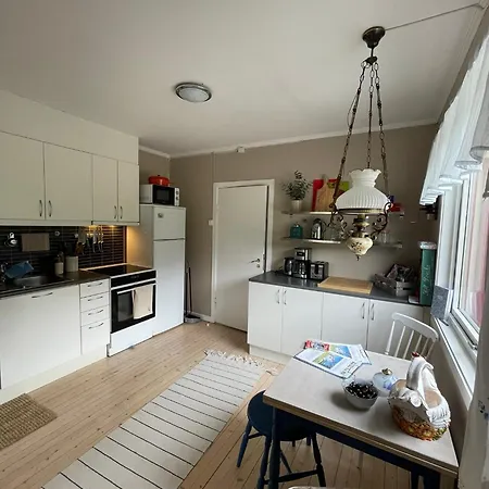 Bestemors Hus - Med Kystnaer Beliggenhet 別荘 フレドリクスタ